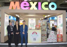 Soraya Pesqueira, Rocío Aguilar, Manuel Ochoa de Altar Produce, productores de espárragos y dátiles en México.
